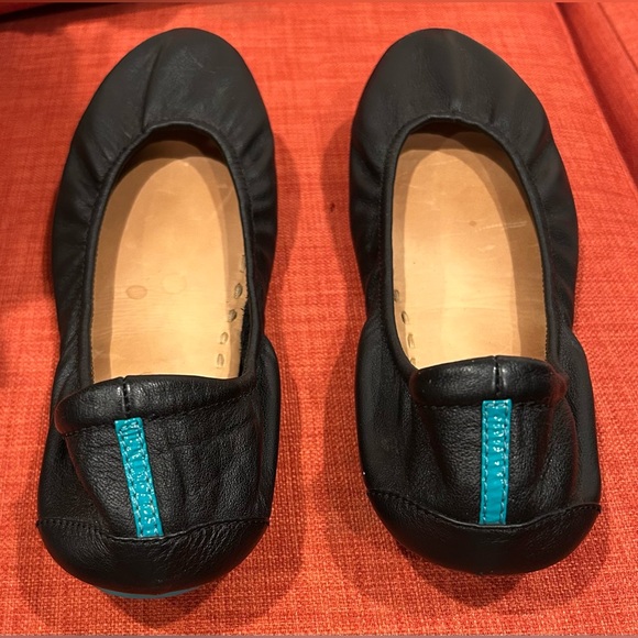 Tieks Woman's Black Leather Ballet Flats Size 10 - Picture 11 of 11